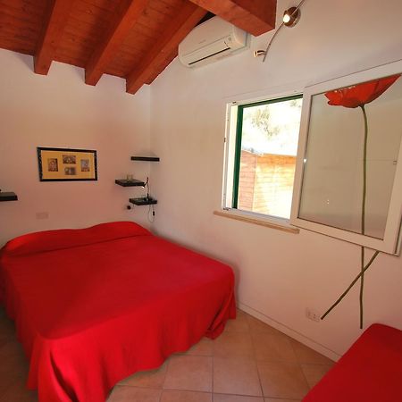 Villetta Ciclamino Casa Alzi Bagian luar foto