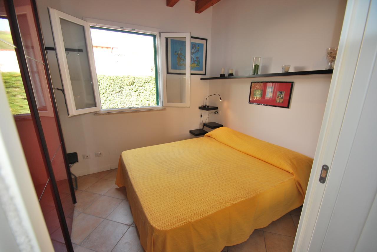 Villetta Ciclamino Casa Alzi Bagian luar foto